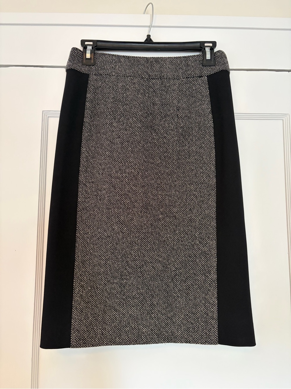 Burberry Wool Tweed Pencil Skirt in Black and Gray